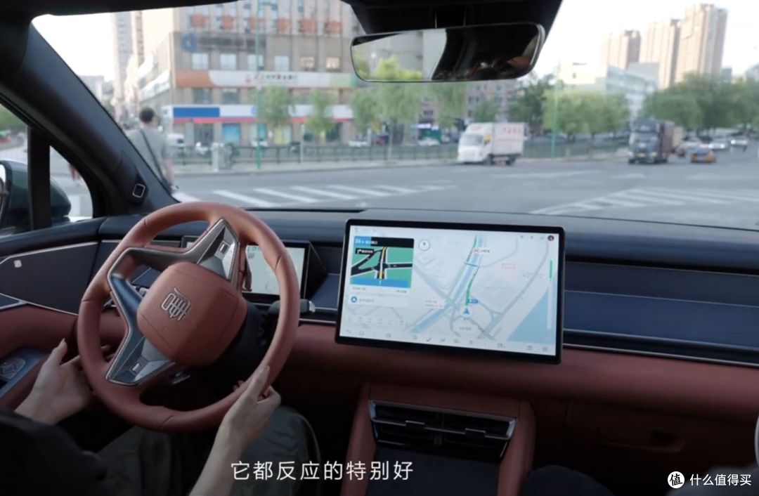 体验智能驾驶:让我从紧张到爱上的惊艳转变!