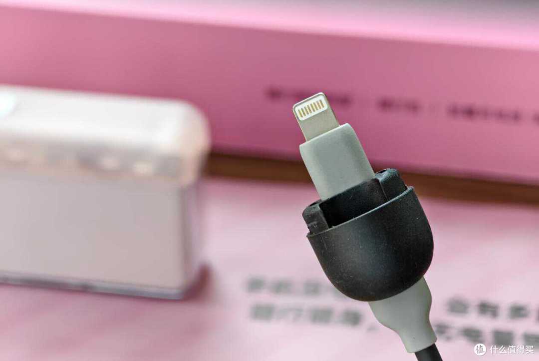 3C认证更可靠，入手闪极两款充电设备，适合外出旅途及桌面办公