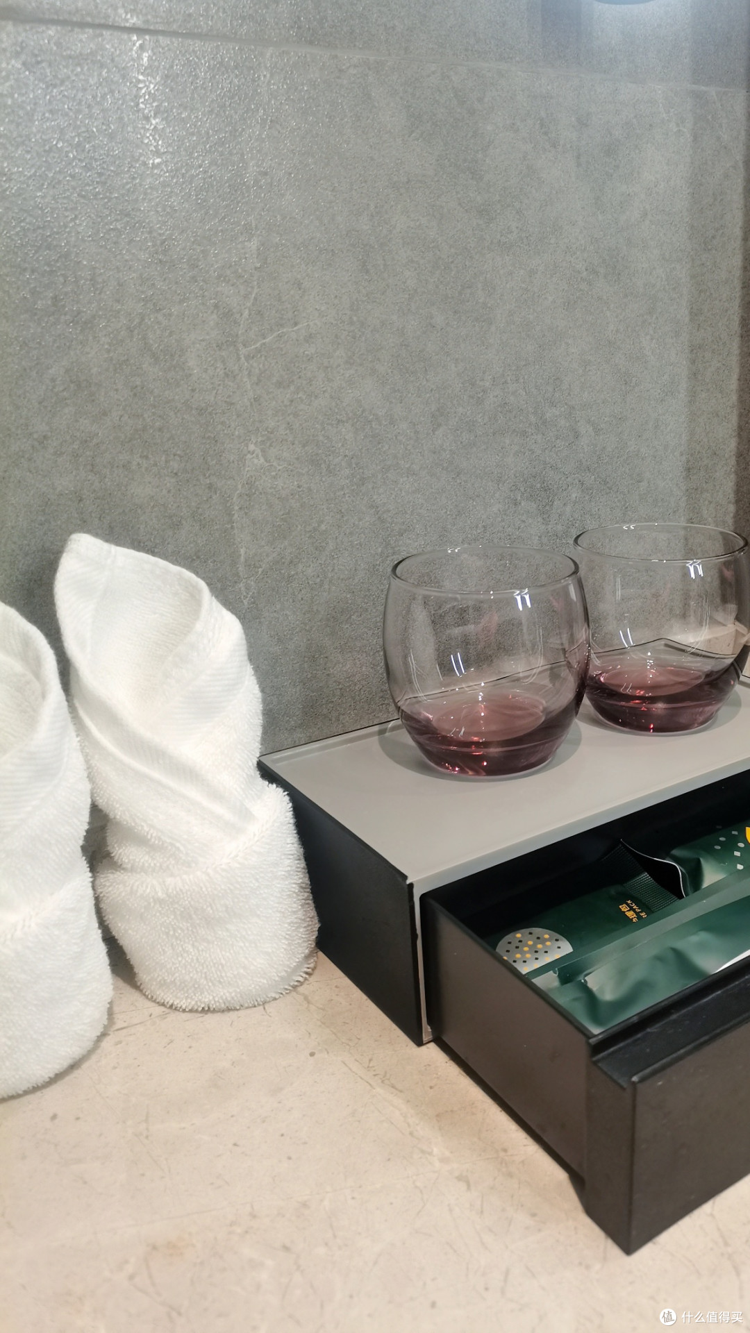 除了没泳池就是四星以上水准,—不到300的兰州高新雁滩美仑酒店