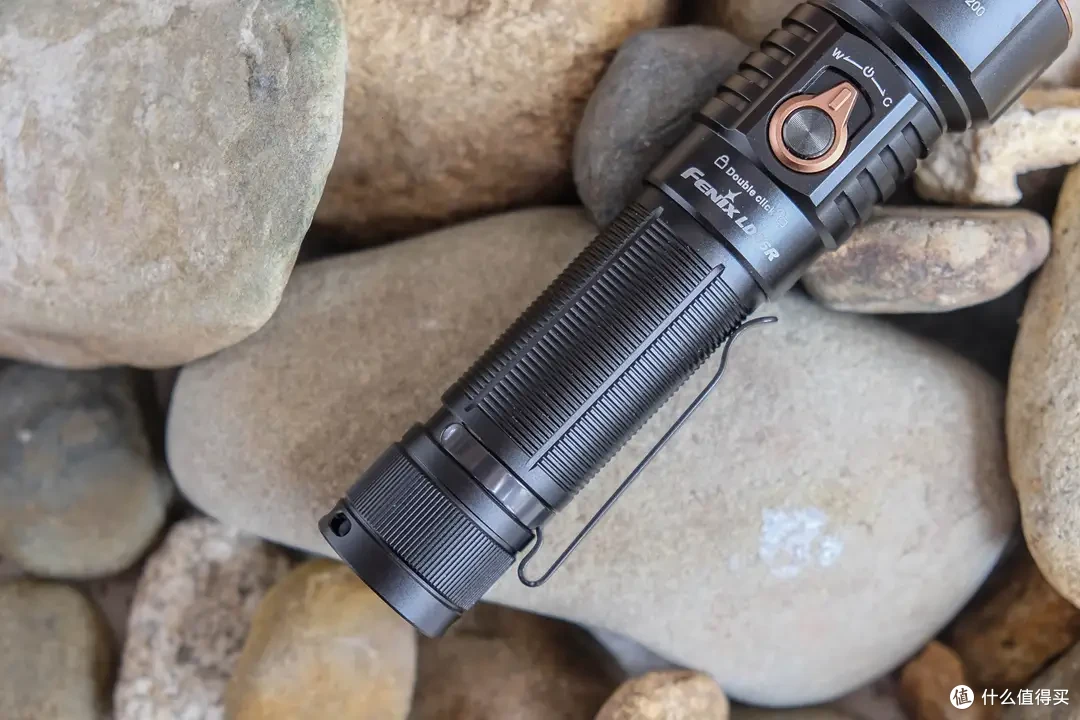 3600流明+6种氛围光效,Fenix LD36R手电颠覆户外照明
