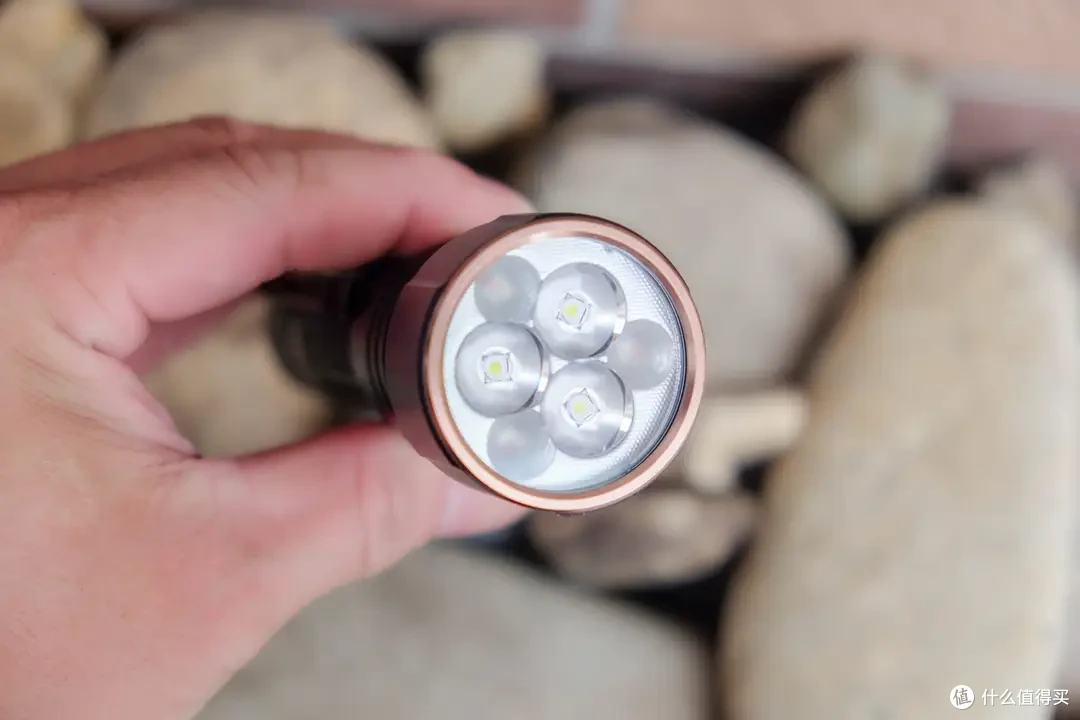 3600流明+6种氛围光效,Fenix LD36R手电颠覆户外照明