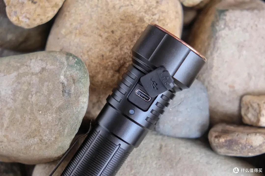 3600流明+6种氛围光效,Fenix LD36R手电颠覆户外照明