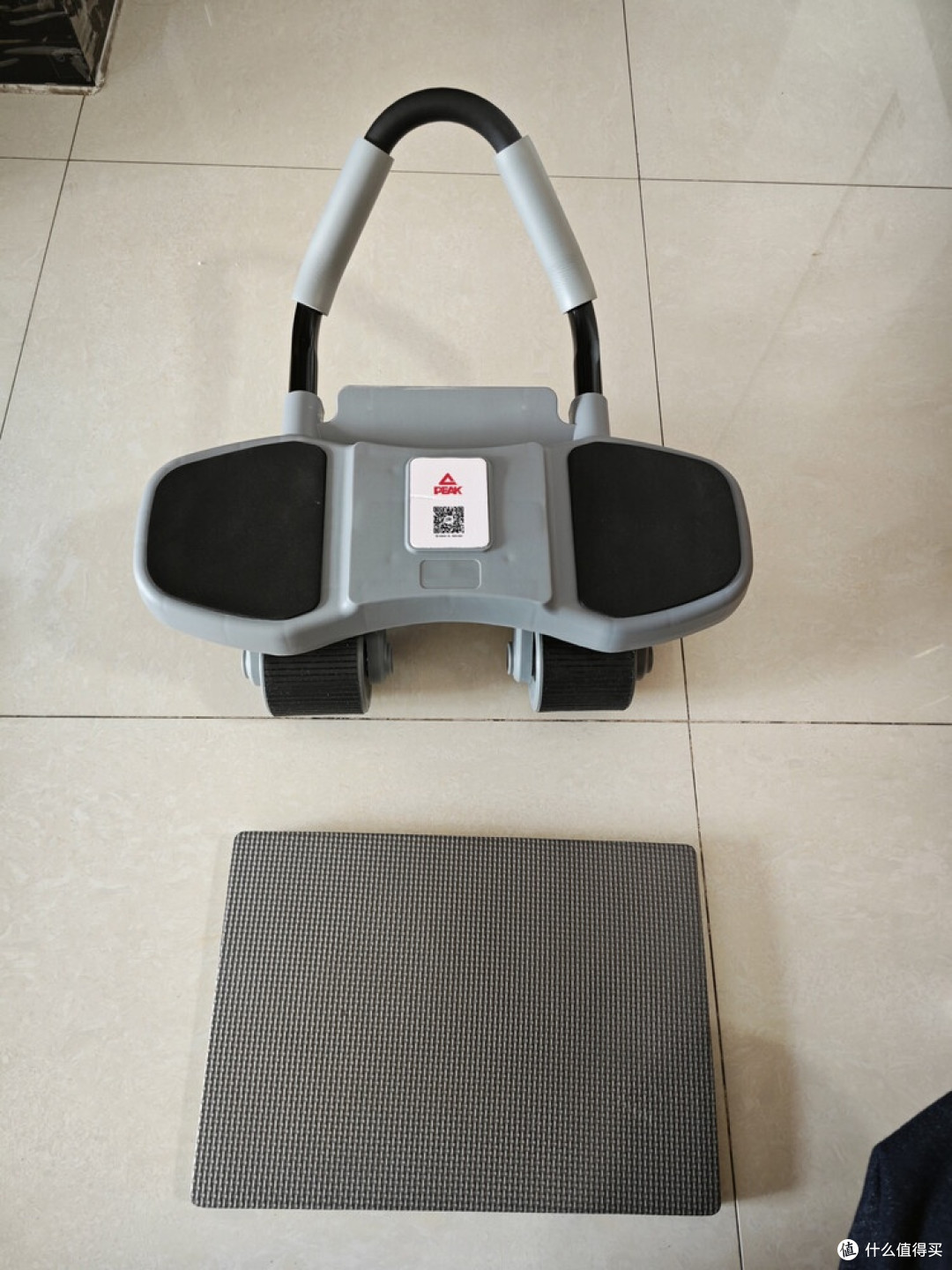 匹克健腹器：稳定设计助力核心训练