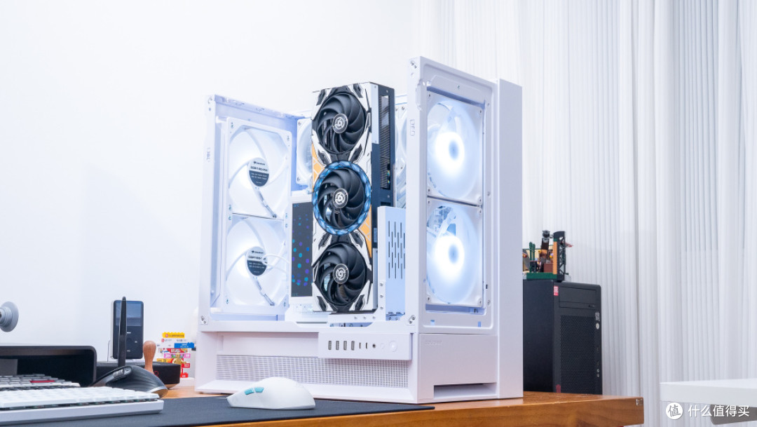 桌面C位：华硕X870吹雪+索泰5070Ti天启+骨伽 双擎OmnyX装机分享