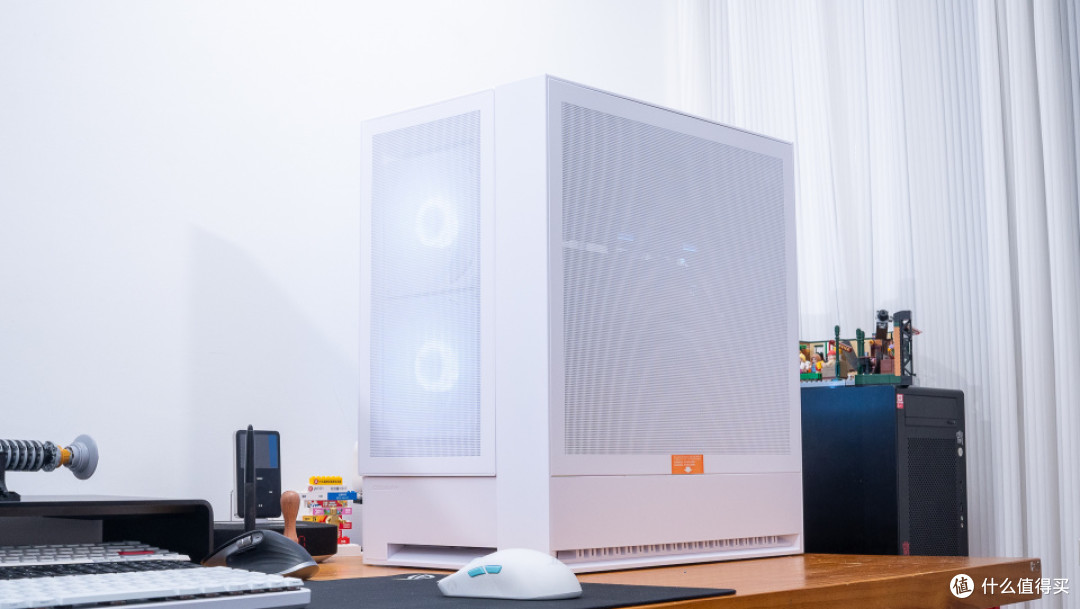 桌面C位：华硕X870吹雪+索泰5070Ti天启+骨伽 双擎OmnyX装机分享