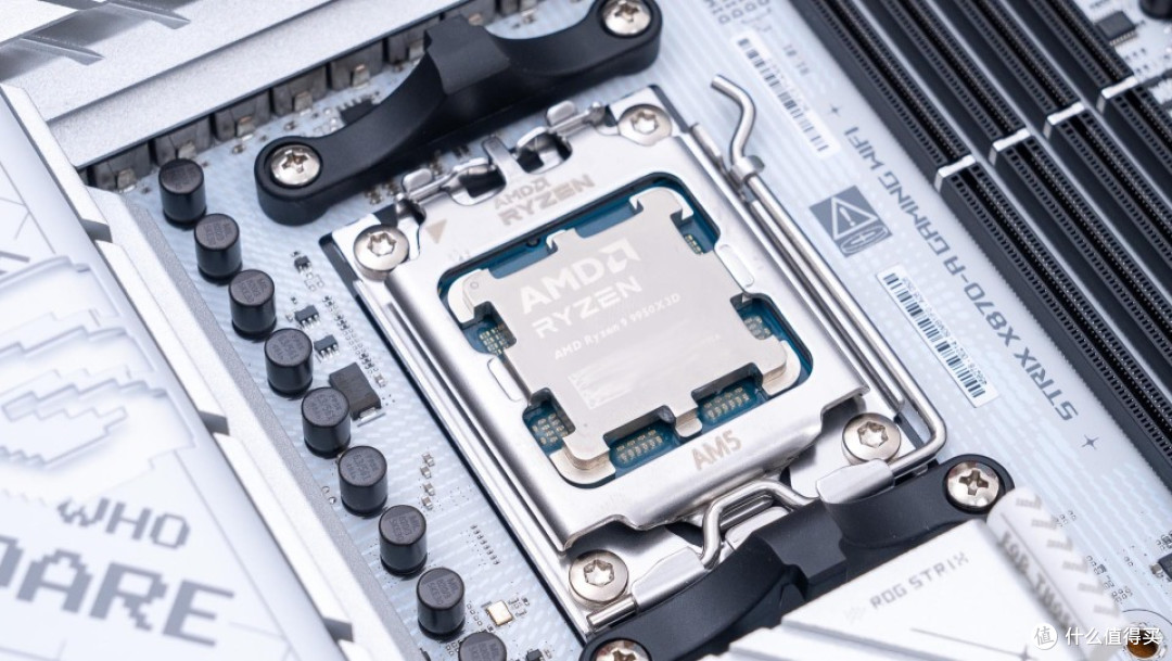 桌面C位：华硕X870吹雪+索泰5070Ti天启+骨伽 双擎OmnyX装机分享