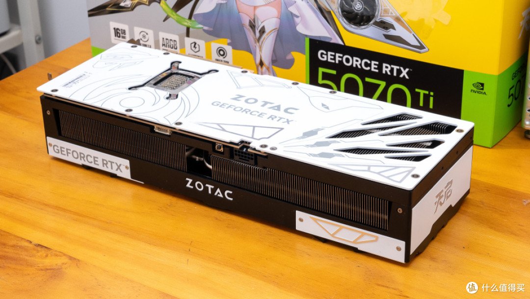 桌面C位：华硕X870吹雪+索泰5070Ti天启+骨伽 双擎OmnyX装机分享