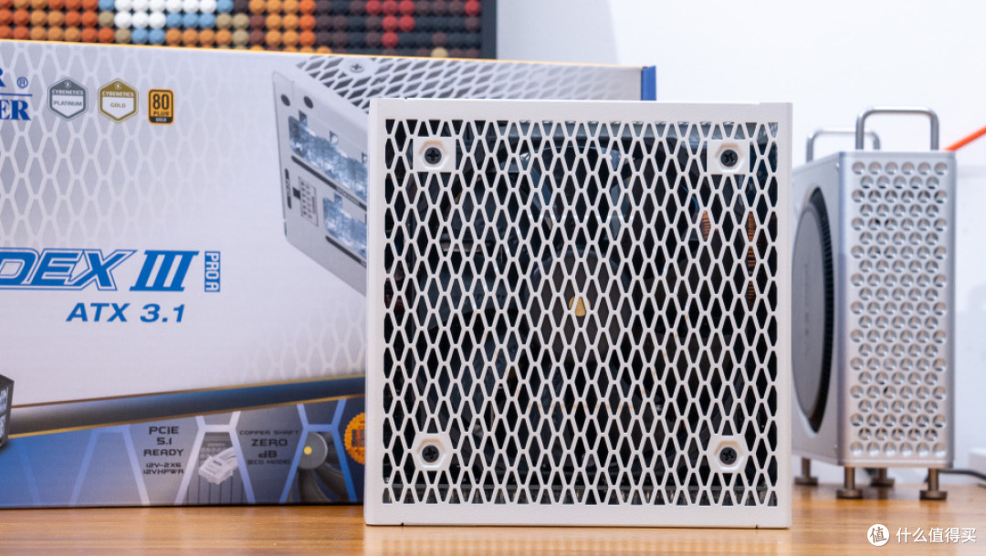 桌面C位：华硕X870吹雪+索泰5070Ti天启+骨伽 双擎OmnyX装机分享