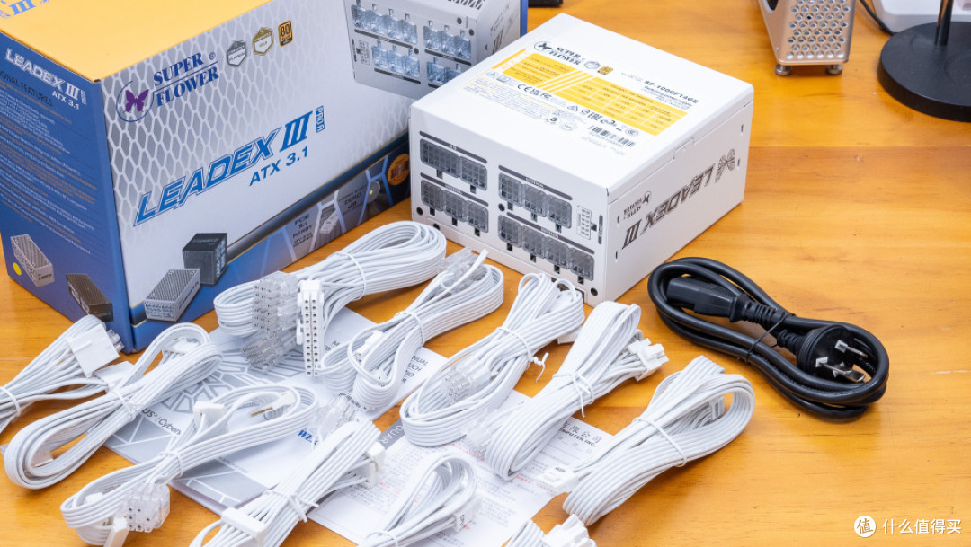 桌面C位：华硕X870吹雪+索泰5070Ti天启+骨伽 双擎OmnyX装机分享