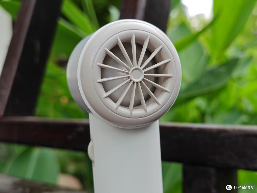 暑假出游没它不行?西圣wind小风扇实测:太懂怕热星人!