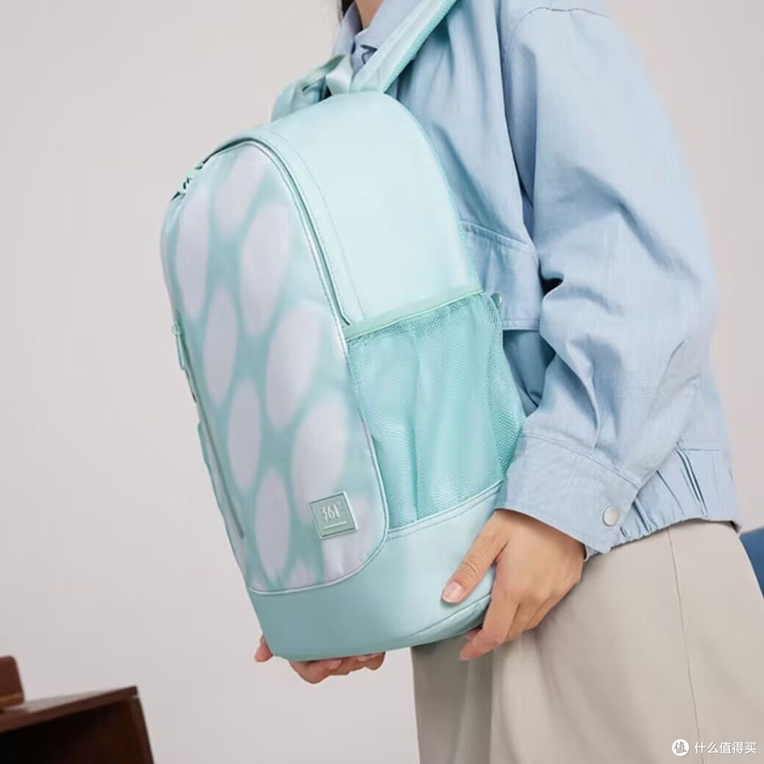 被问爆的户外神包！361°男女同款浅蓝双肩包