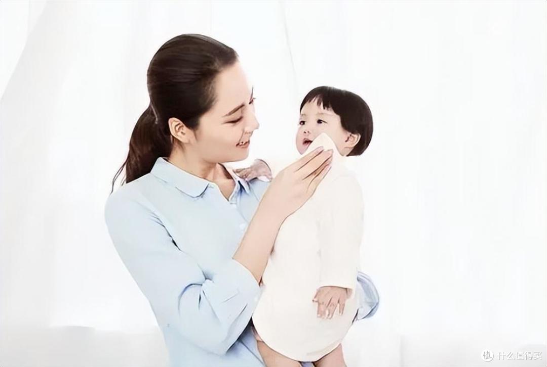 宝宝在旁人面前又乖又听话,见了妈妈为什么就变"坏"了?