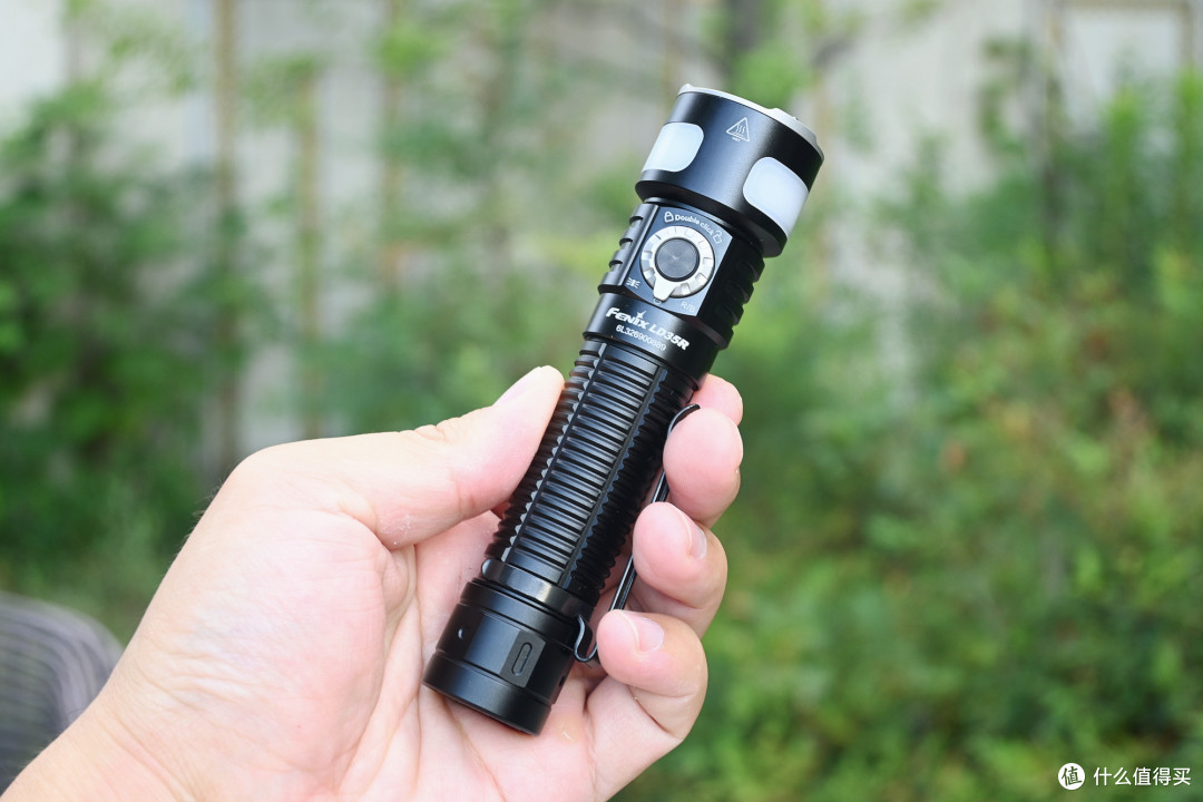 主侧灯三光源,满足多元化需求!Fenix菲尼克斯LD35R多用途手电评