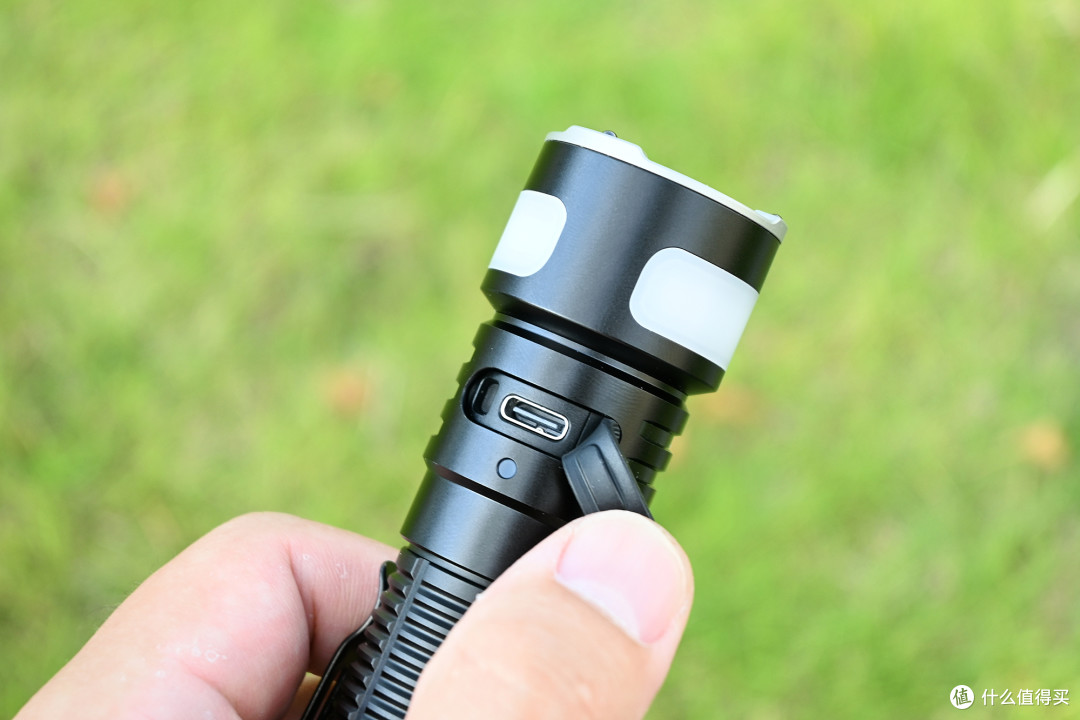主侧灯三光源,满足多元化需求!Fenix菲尼克斯LD35R多用途手电评