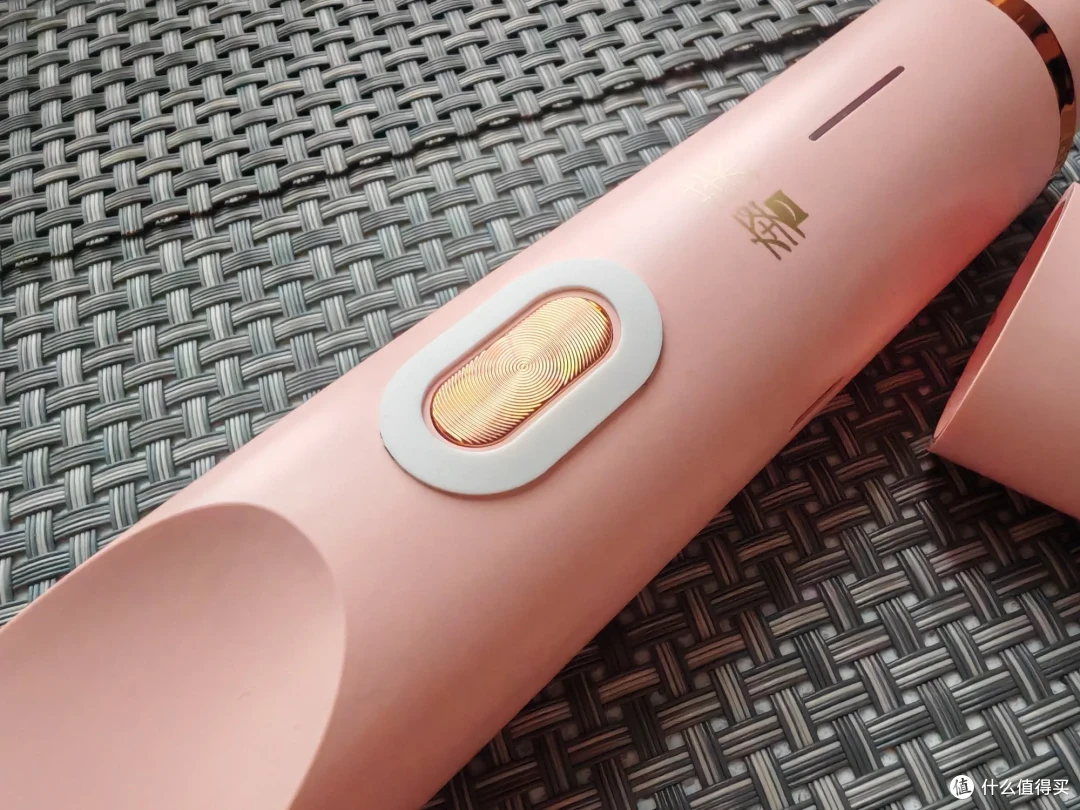 夏天来了,你还穿着“毛衣”过夏天吗?