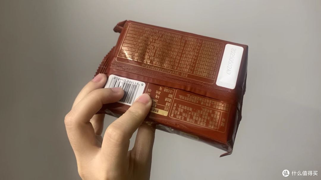好吃点威轻脆巧克力威化:63g 里藏着的层层酥脆惊喜