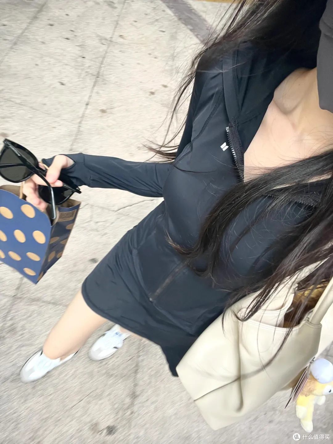 被年轻人的夏日“降温大法”惊到了！换个思路后，我一点都不热