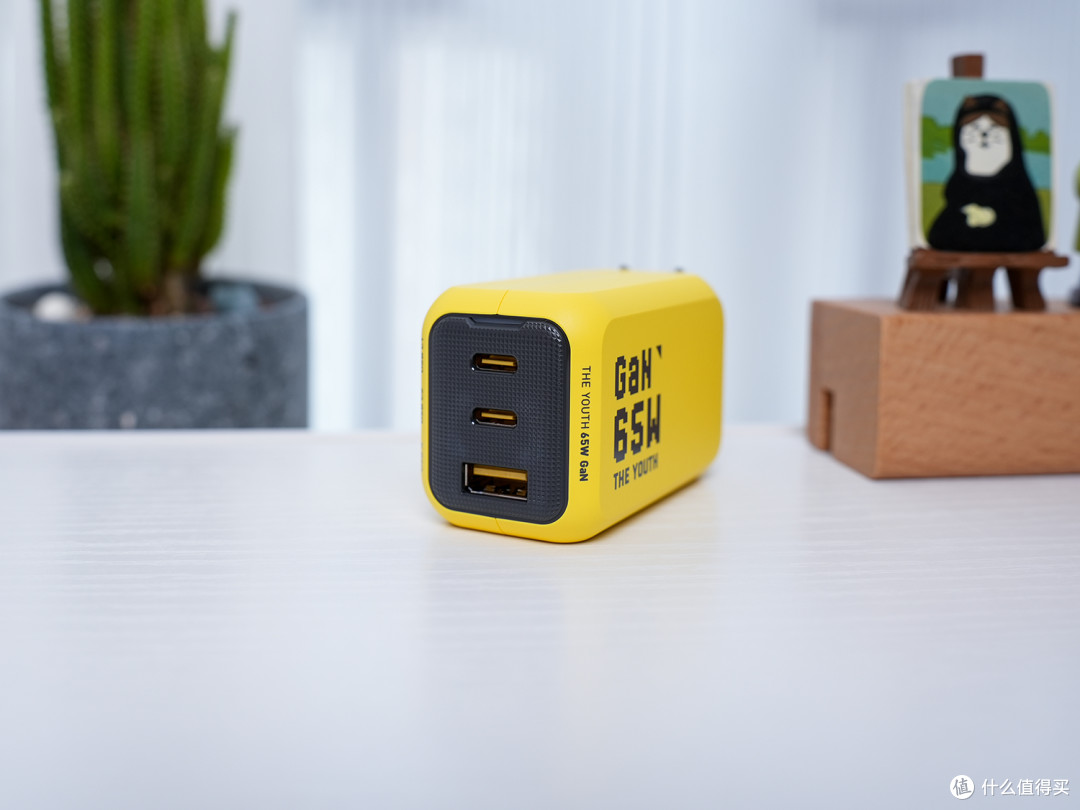 63W PPS+UFCS,小体积大能量,快充新选择|奥海65W充电器体验