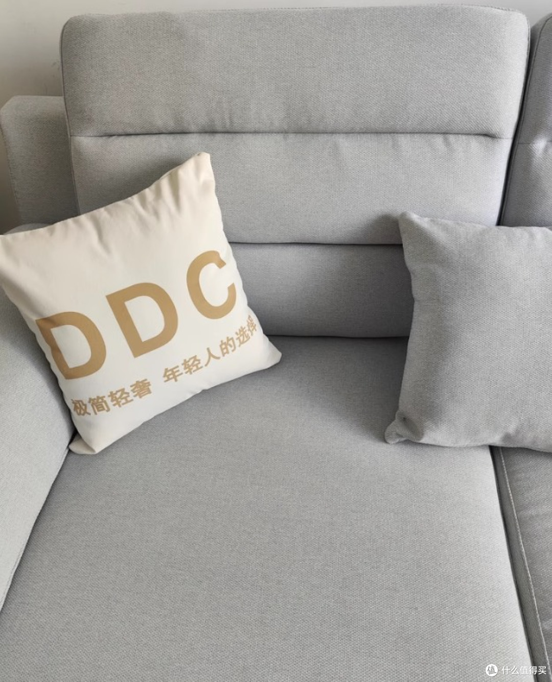 谁说沙发不文艺?试试DDC奶油风棉麻布艺沙发