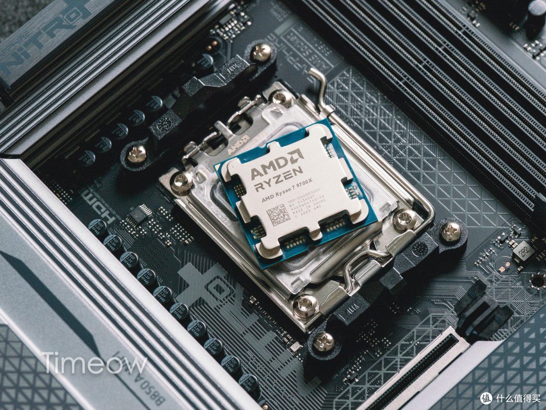 全金属装甲 AMD大板之选 蓝宝石NiTRO氮动B850A主板装机评测