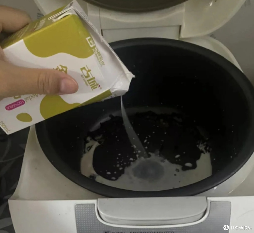 被网友的“电饭煲用法”折服了，以为只能蒸米饭，想不到用途真广