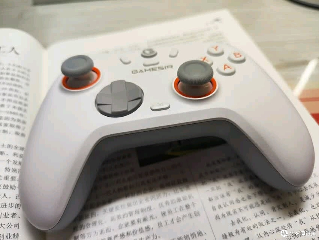 券后60多的盖世小鸡启明星 2 手柄开箱实测，能不能称得上新卷王