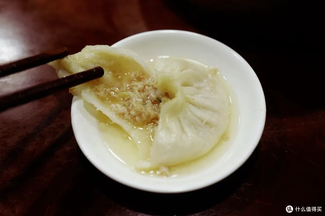 包邮区这座小县城真安逸!包场看大熊猫,百年早茶老店,越挖越有