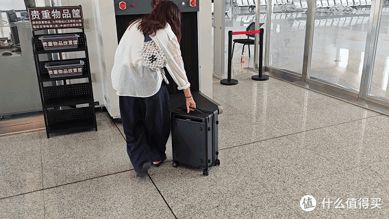 6 年换 4 次行李箱后,被地平线 8 号大旅行家系列 “圈粉” 了!