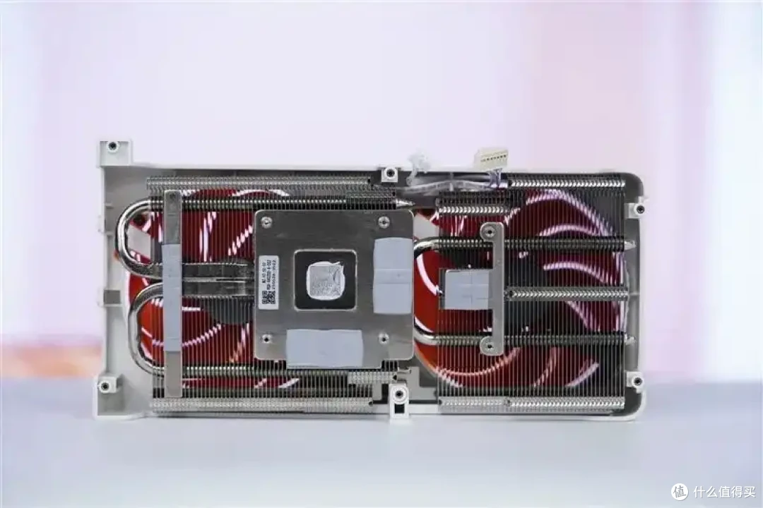 完美替代3050!RTX 5050首发评测:DLSS4/AI/生产力全方面飞跃