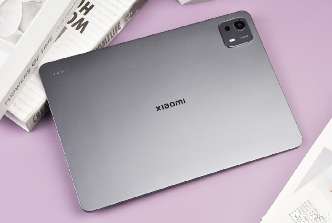 小米平板7S Pro背面图