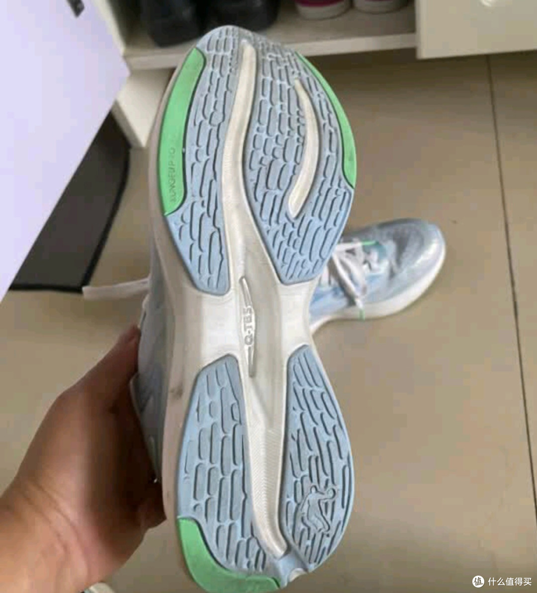 乔丹飞影Team运动鞋:夏日运动的不二之选
