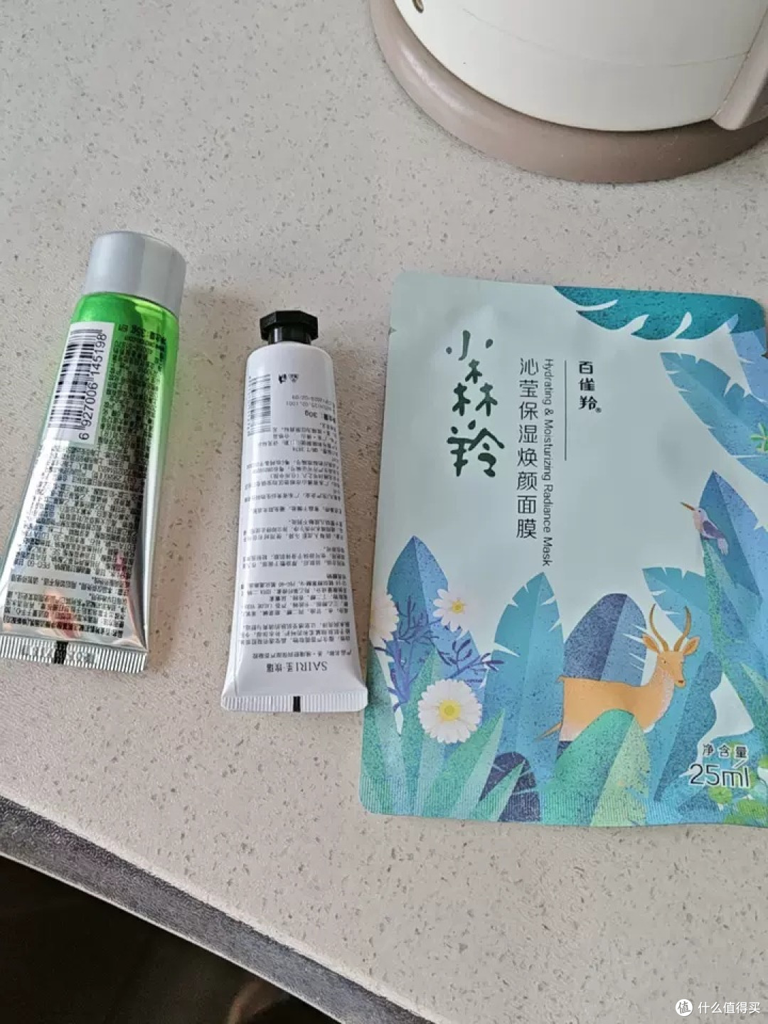 防晒百雀羚防晒霜:户外防护佳选