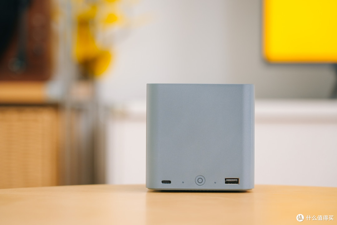 一机双用新选择：迷你主机+全闪NAS的零刻Me mini