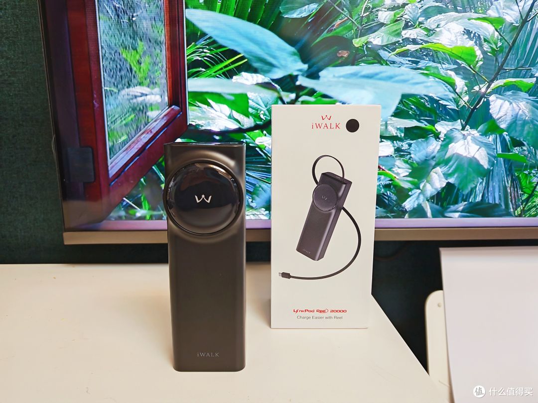 全系符合3C认证,iWALK充电宝65W快充,让你飞机高铁也无用电焦虑