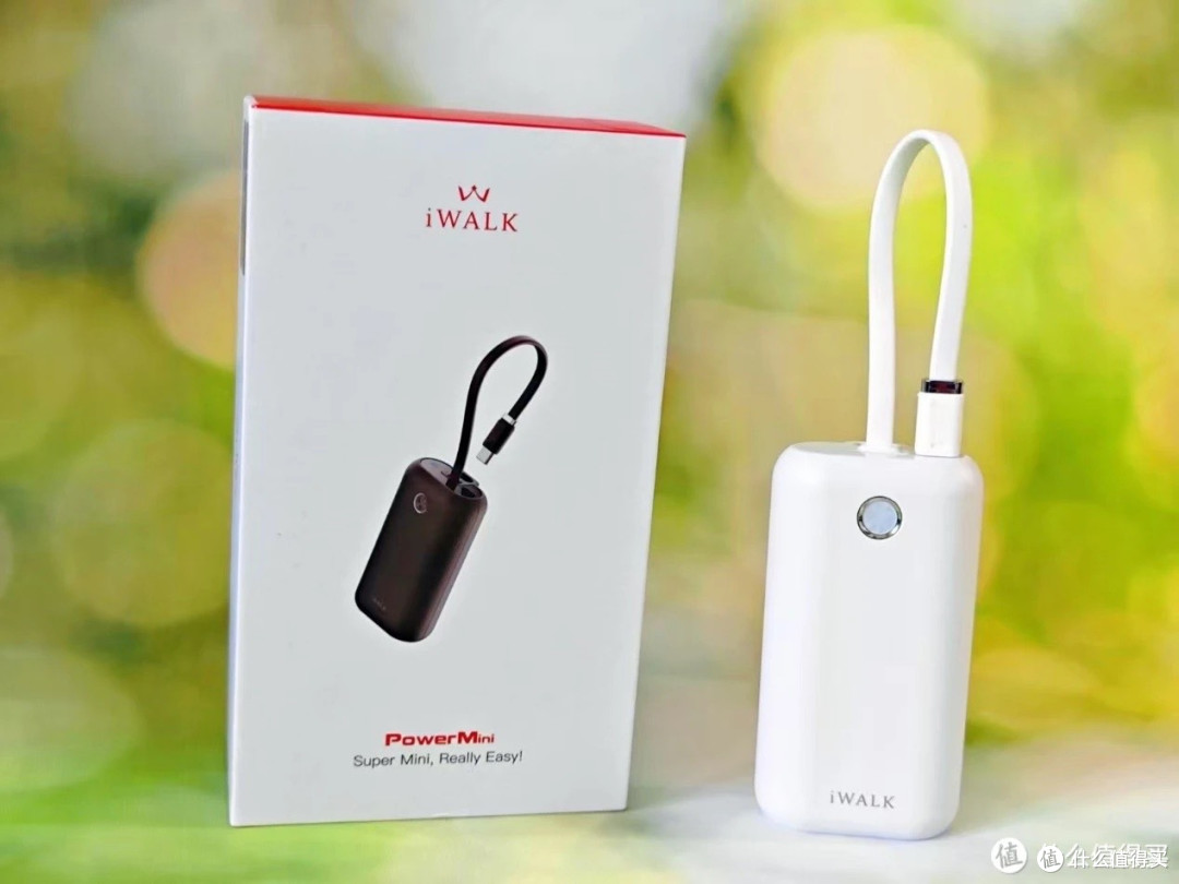 3C 认证护体!iWALK 充电宝陪你高铁飞机放心充