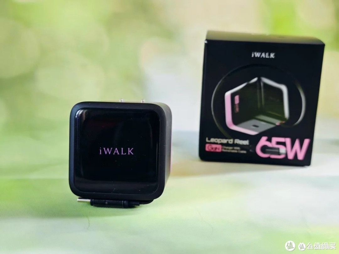 3C 认证护体!iWALK 充电宝陪你高铁飞机放心充