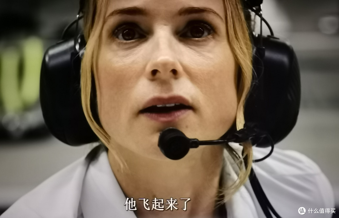 《F1:狂飙飞车》——赛车迷的沉浸盛宴