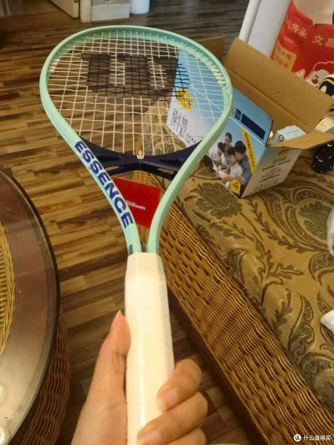 Wilson威尔胜ESSENCE轻量合金初学拍休闲拍测评