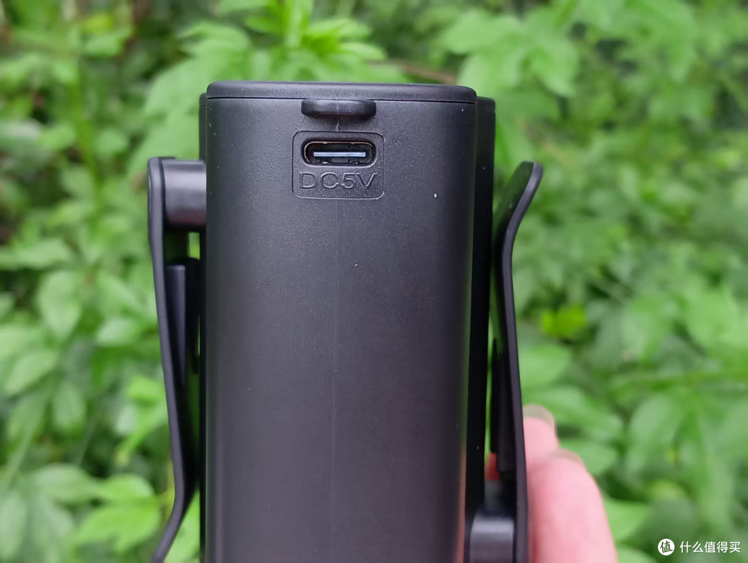 暑热克星西圣挂腰风扇,守护户外工作者的每寸清凉