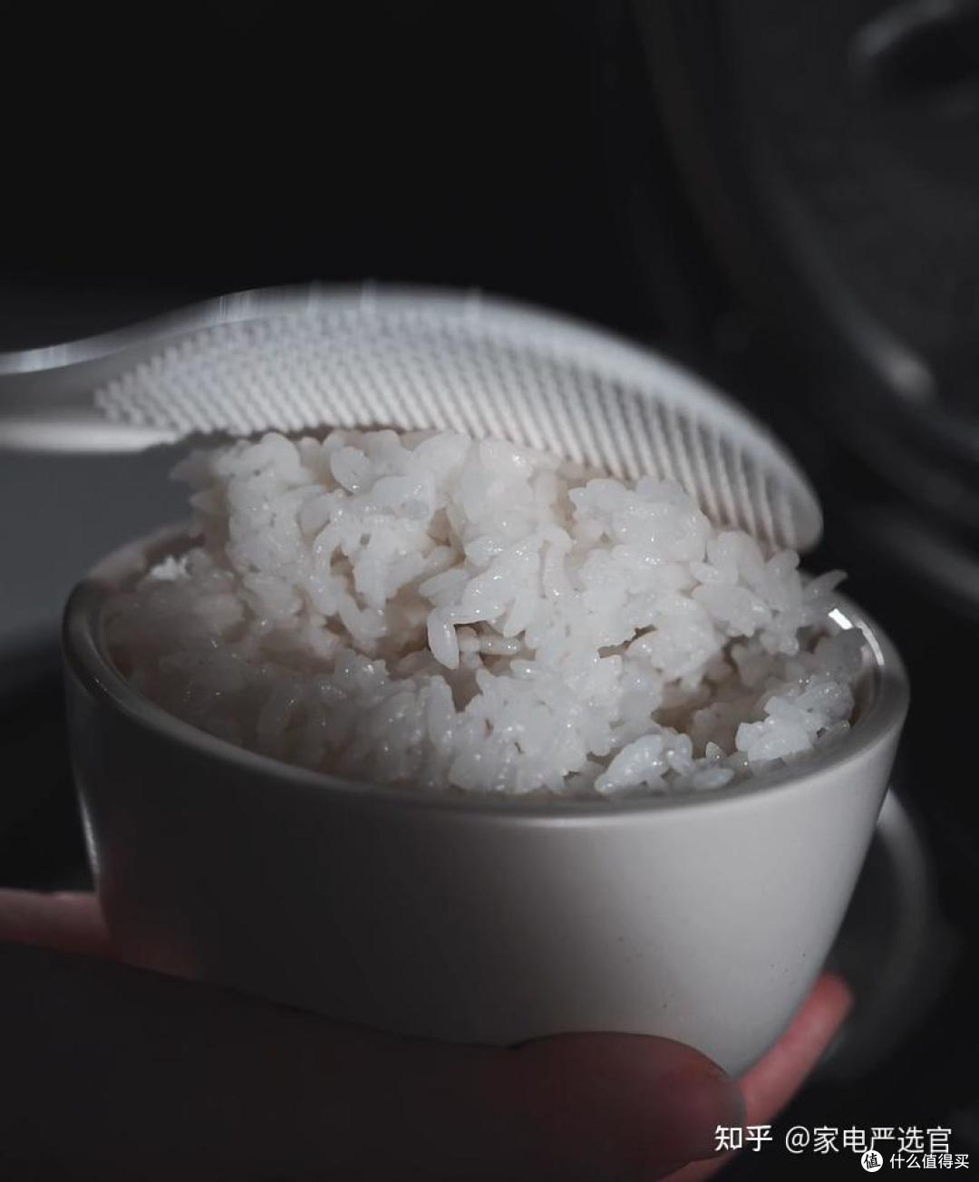 老辈坚持“煮饭要守火候”年轻人追求一键搞定,算饮食文化背叛吗