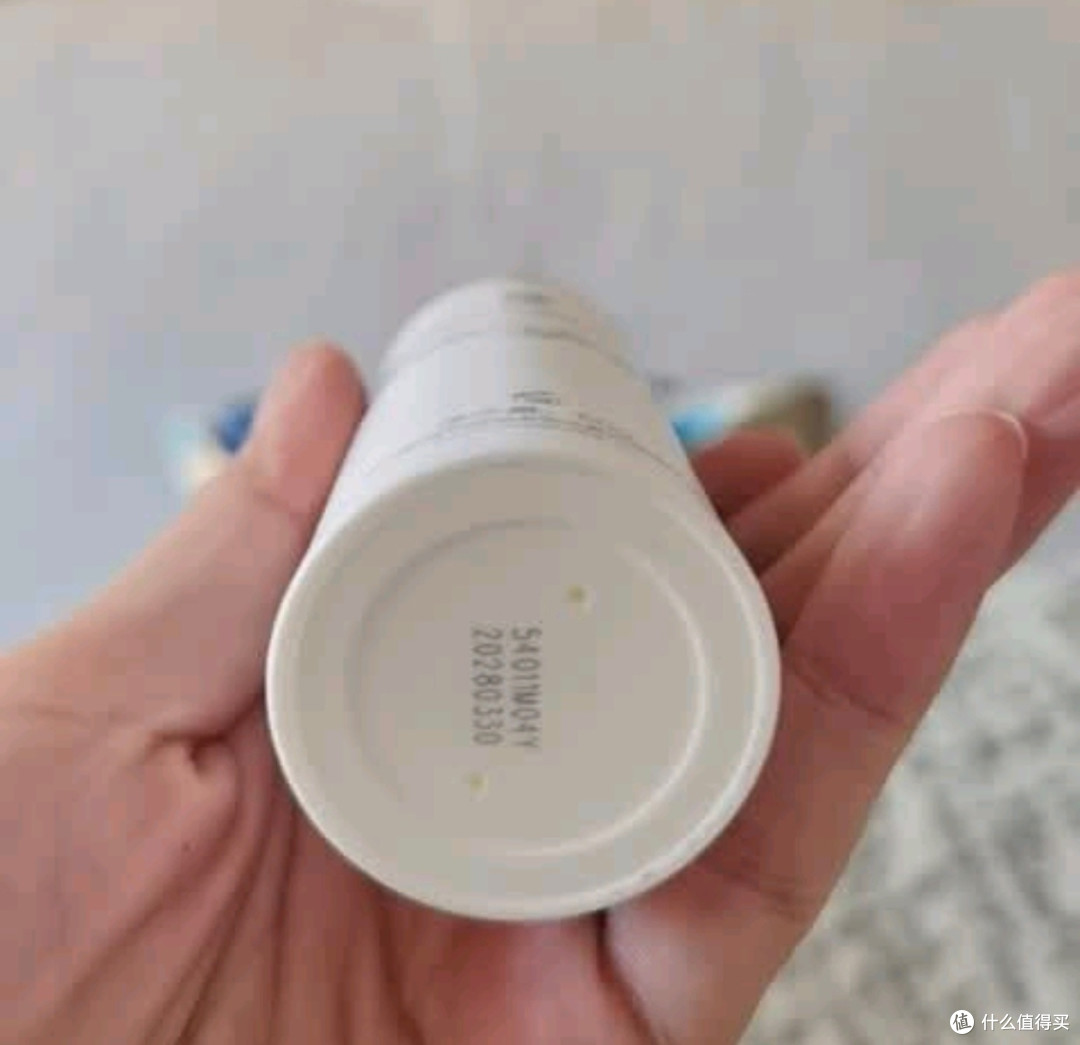 薇诺娜清透防晒乳:与魏大勋同款的防晒宠儿