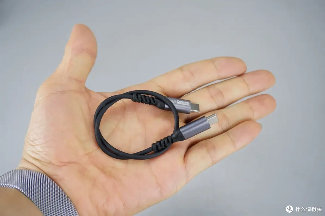 终极进化5万倍速率提升+超细线径——酷乐炫USB4全功能同轴数据线
