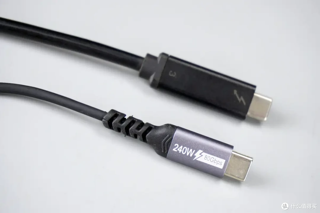 终极进化5万倍速率提升+超细线径——酷乐炫USB4全功能同轴数据线