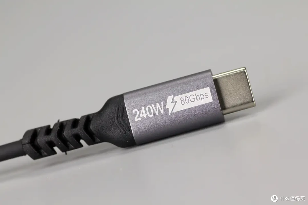 终极进化5万倍速率提升+超细线径——酷乐炫USB4全功能同轴数据线