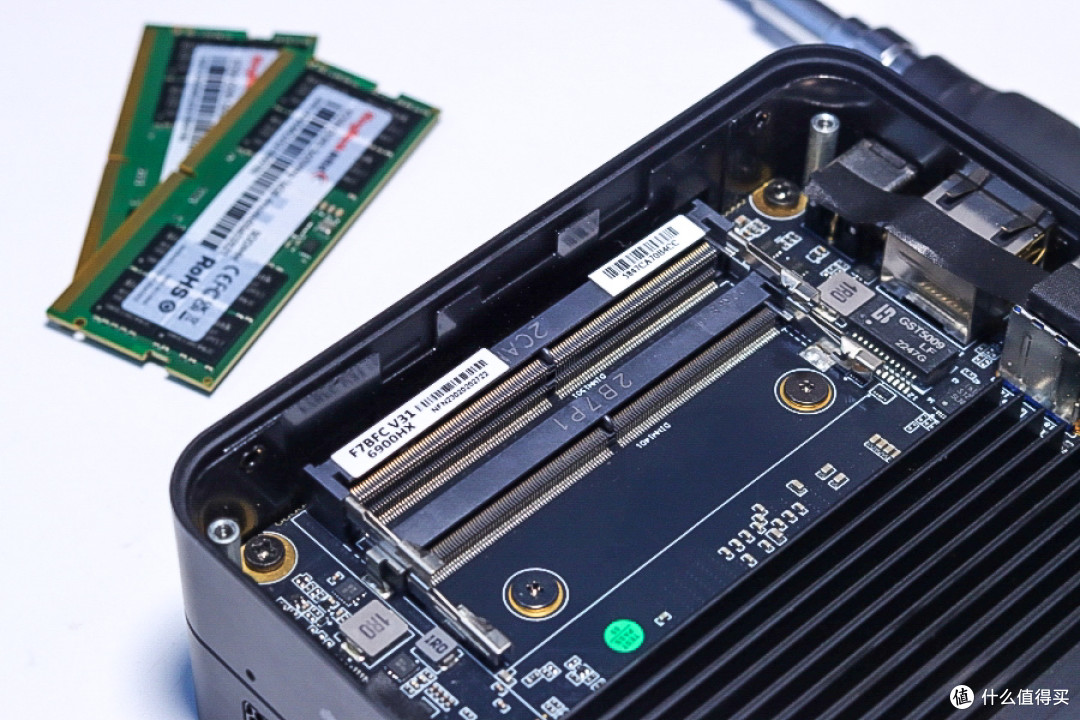 想让迷你主机更流畅?金百达DDR5 5600笔记本内存提升不是一点点