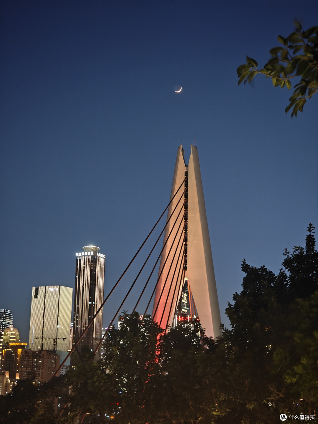 观重庆夜景，夜游下浩里