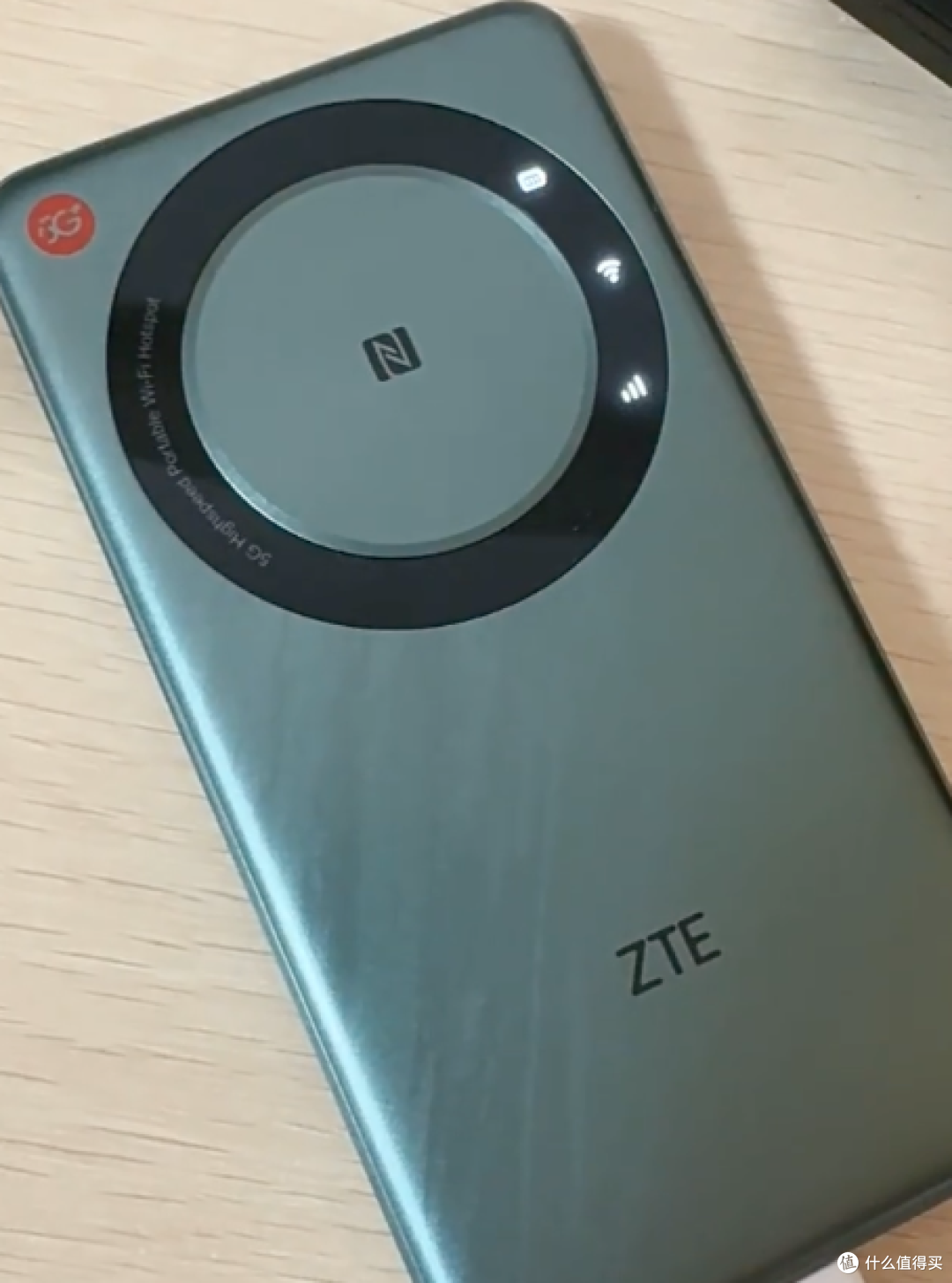 中兴 U30Air 随身 WiFi:走到哪网到哪,流量自由太爽了