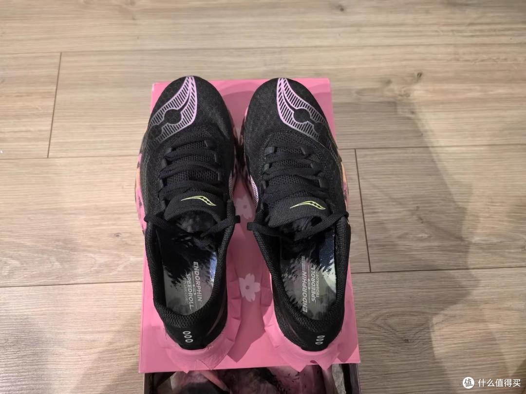索康尼啡鹏4:马拉松赛场上的碳板利器