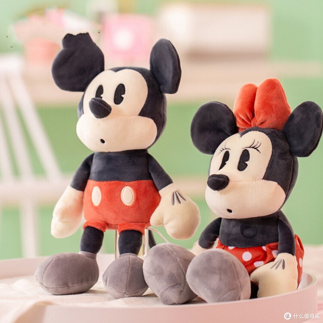 迪士尼娃娃承载童话梦想的经典角色集合