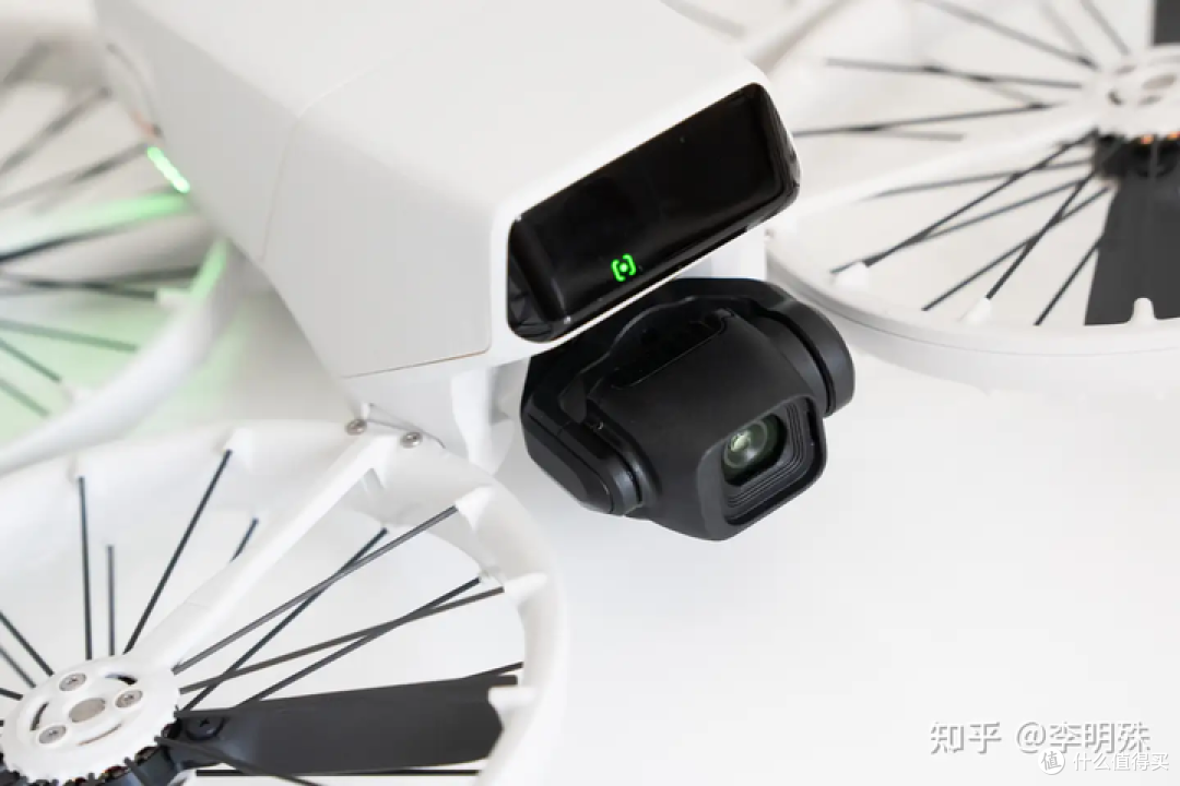 大疆 DJI Flip 测评:新手也能拍大片,但抗风和避障能力仍有限